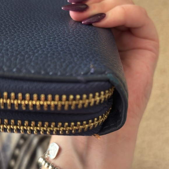 Joy & Iman Navy Leather Wallet - Picture 5 of 8